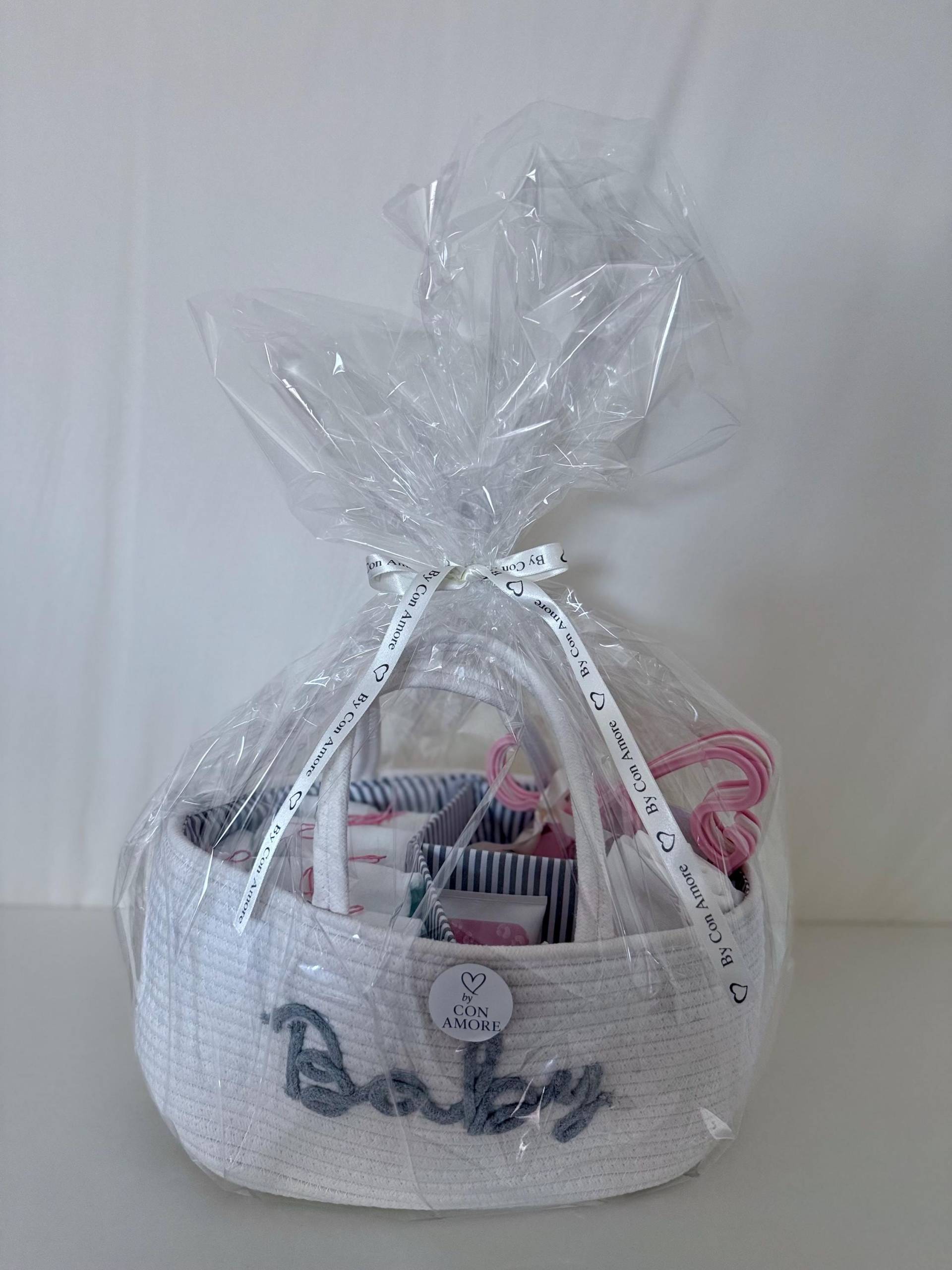 Baby Geschenkset Im Stoffkorb - Windeln, Söckchen, Musselintuch & Pflege | Geschenk Zur Geburt, Taufe Oder Babyshower von Etsy - ByConAmore