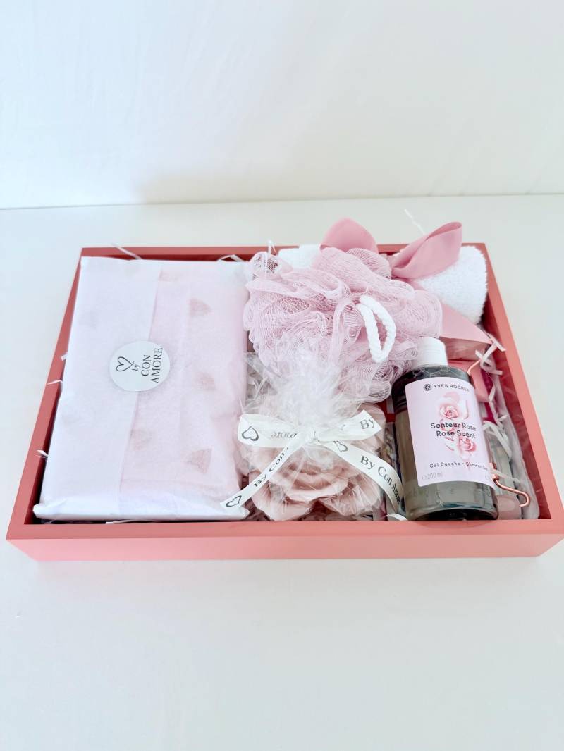 Geschenkbox Für Frauen | Wellness & Selfcare Set in Rosa Duschgel, Pflegeroller, Augenmaske, Kerze Und Accessoires von Etsy - ByConAmore
