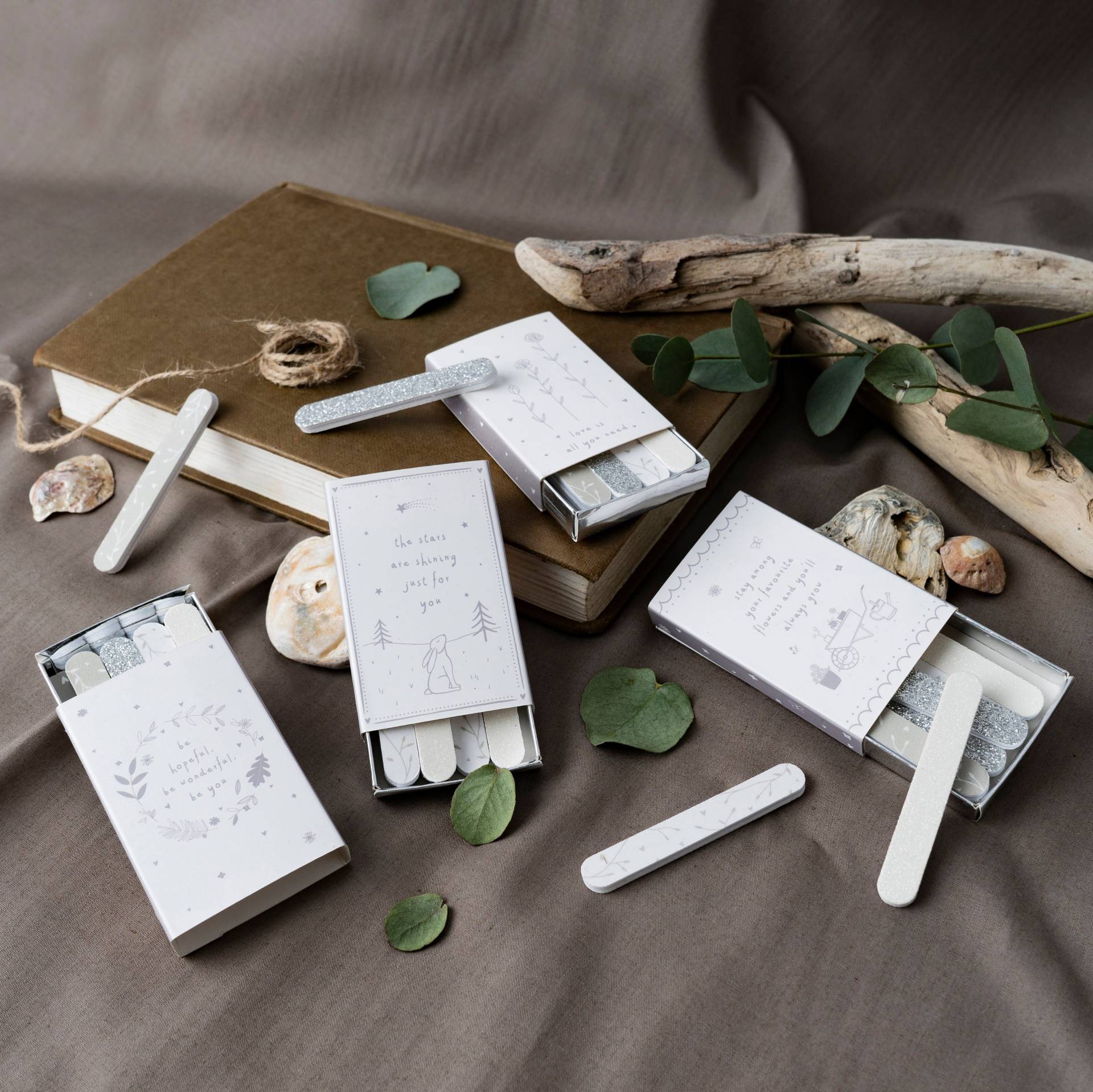 Set Aus 4 Streichholzschachtel-Nägel | Schönheit Zubehör Nagelpflege Geschenk Für Sie Set Aus 4 Streichholzschachtel-Nägel | Schönheit Zubehör Nagelpflege Geschenk Für Sie von Etsy - CGBGiftware