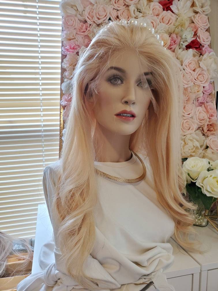 Vorderes Spitzentop Perücke Blond 55cm Größe Medium Vorderes Spitzentop Perücke Blond 55cm Größe Medium von Etsy - CGWIGS