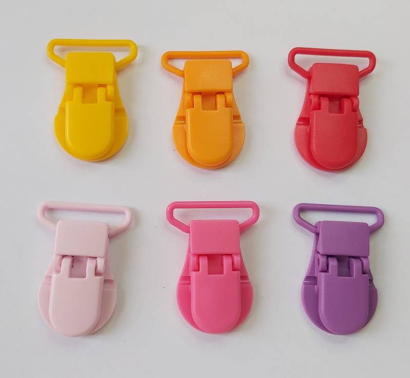 3 Clips, 15 Farben, Rund, Aus Hochwertigen Kunststoff, Mit Kindersichere Doppel-Verriegelung, Für Schnullerketten Sowie Kinderkleidung 3 Clips, 15 Farben, Rund, Aus Hochwertigen Kunststoff, Mit Kindersichere Doppel-Verriegelung, Für Schnullerketten Sowie Kinderkleidung von Etsy - CLEUnikate