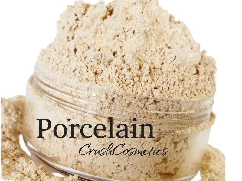 Foundation Mineral Make-Up Vegan, Full Coverage, Light Neutral Porzellan Foundation Mineral Make-Up Vegan, Full Coverage, Light Neutral Porzellan von Etsy - CRUSHCOSMETICS