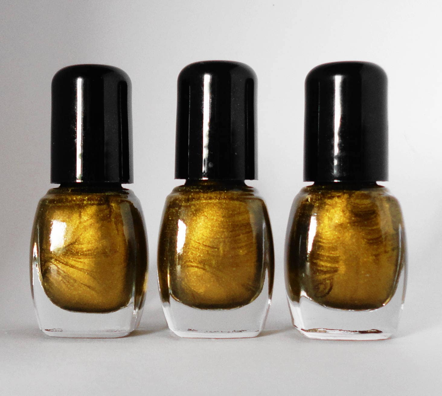 Vintage Gold Nagellack Vegan, Glänzend, 3-Free | 5Ml Mini-Fläschchen von Etsy - CRUSHCOSMETICS