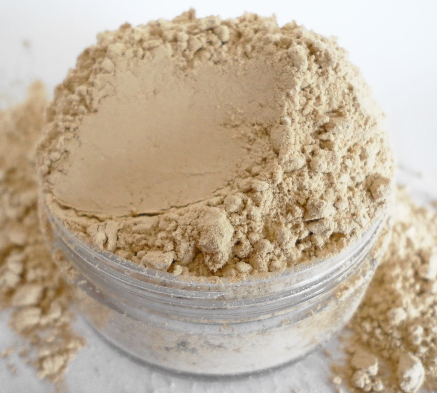Warmes Beige, Mineral Foundation, Medium Fair, Vegan, Natürliche Inhaltsstoffe, Bio, Volle Deckkraft, Crush Kosmetik Warmes Beige, Mineral Foundation, Medium Fair, Vegan, Natürliche Inhaltsstoffe, Bio, Volle Deckkraft, Crush Kosmetik von Etsy - CRUSHCOSMETICS