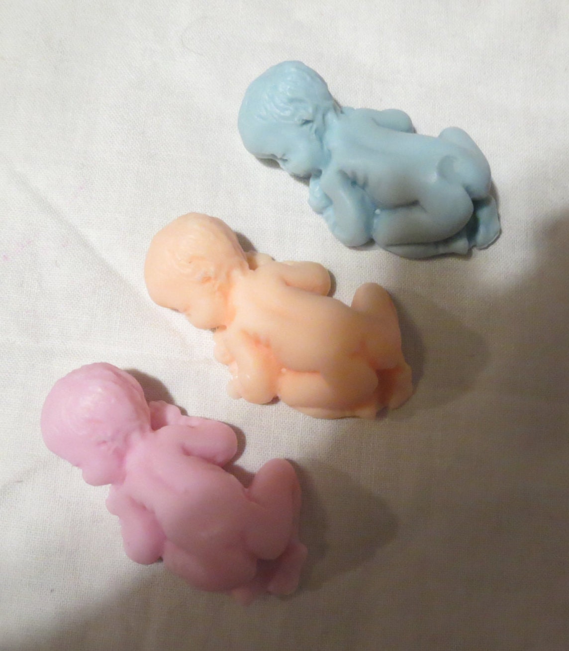 Baby Duschseifen 12Er Pack Babypaket Oder Einzeln Geschenk Mit Dekorativem Anhänger Toll Für Partyliebe Gender Reveal Party von Etsy - CandlesSoapAndMore