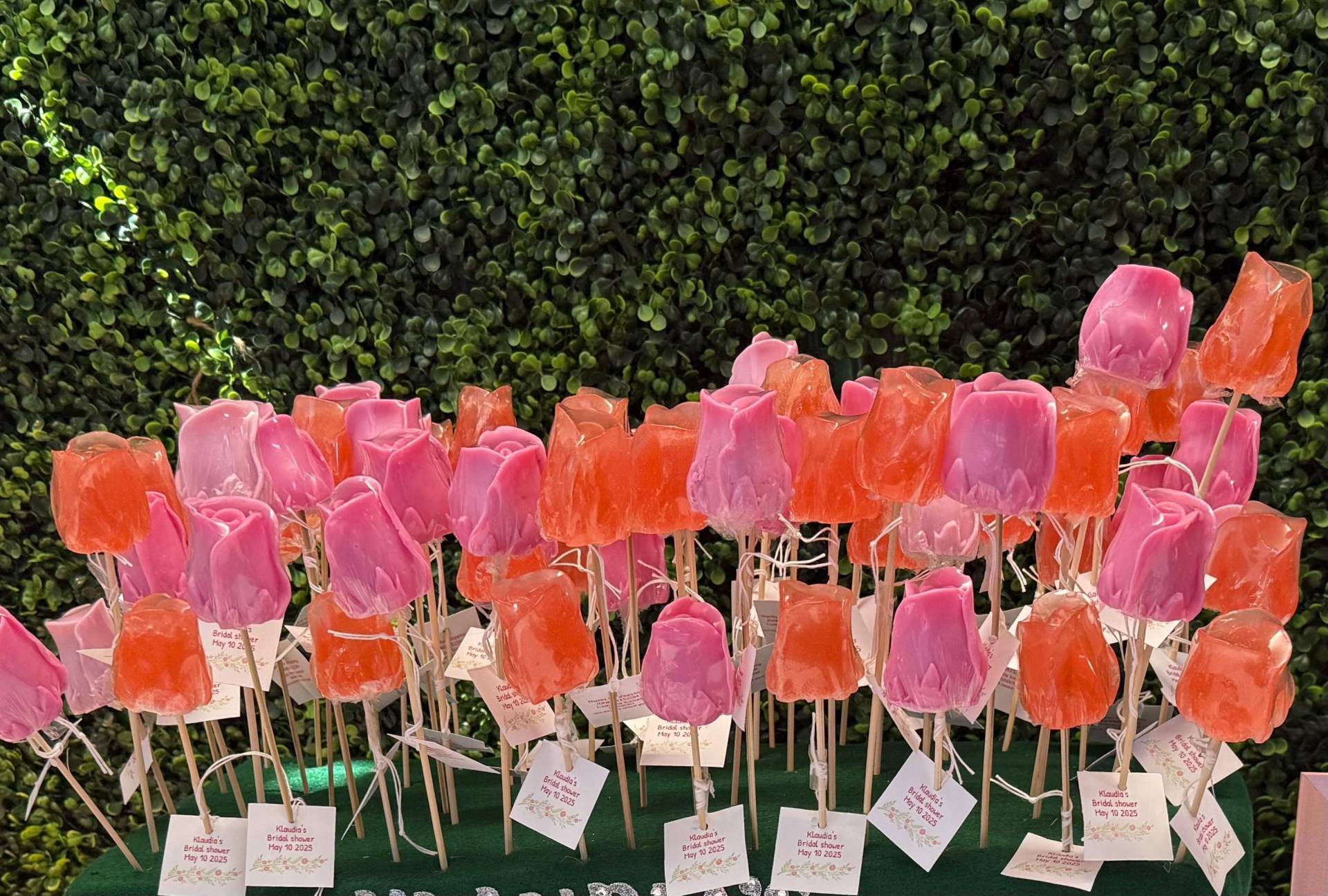 Rosenknospen-Seifenstrauß Am Stiel, Der in Sets Von 3 - 6 Oder 12 Verkauft Wird, Kann Für Ihre Veranstaltung Personalisiert Werden, Macht Ein von Etsy - CandlesSoapAndMore