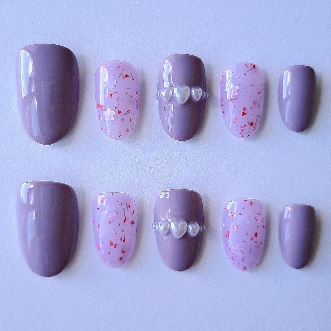 Blumen Press Ons | Kurze Nägel Lila Konfetti Blumennägel Flocken Herz Tip Nails Ovale Blumen Press Ons | Kurze Nägel Lila Konfetti Blumennägel Flocken Herz Tip Nails Ovale von Etsy - CapybaraNails