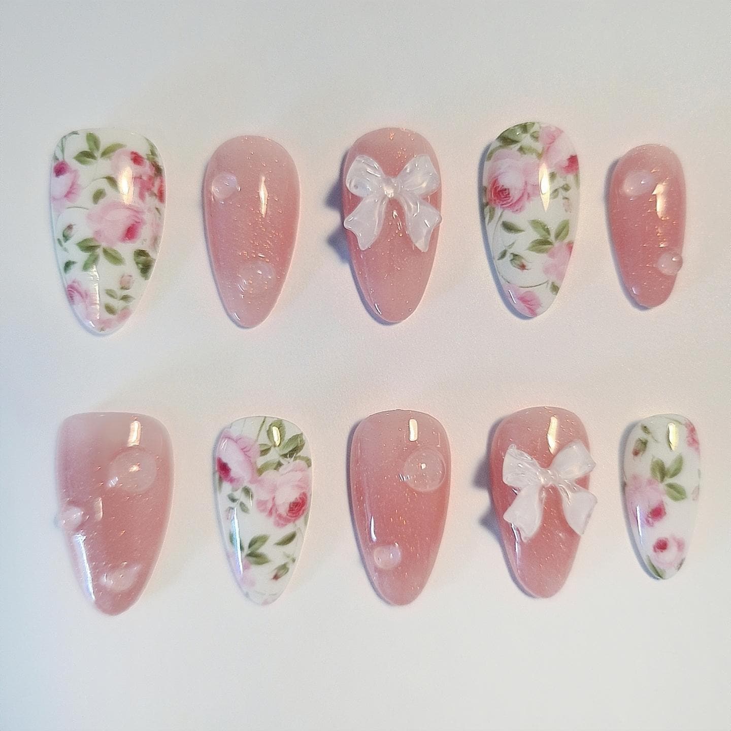 Rosen Garten Nägel | Rosa Frühlingsblumen Bogennägel Schimmer Blumen Press Ons Luxus Gefälschte Kokette Rosen Garten Nägel | Rosa Frühlingsblumen Bogennägel Schimmer Blumen Press Ons Luxus Gefälschte Kokette von Etsy - CapybaraNails