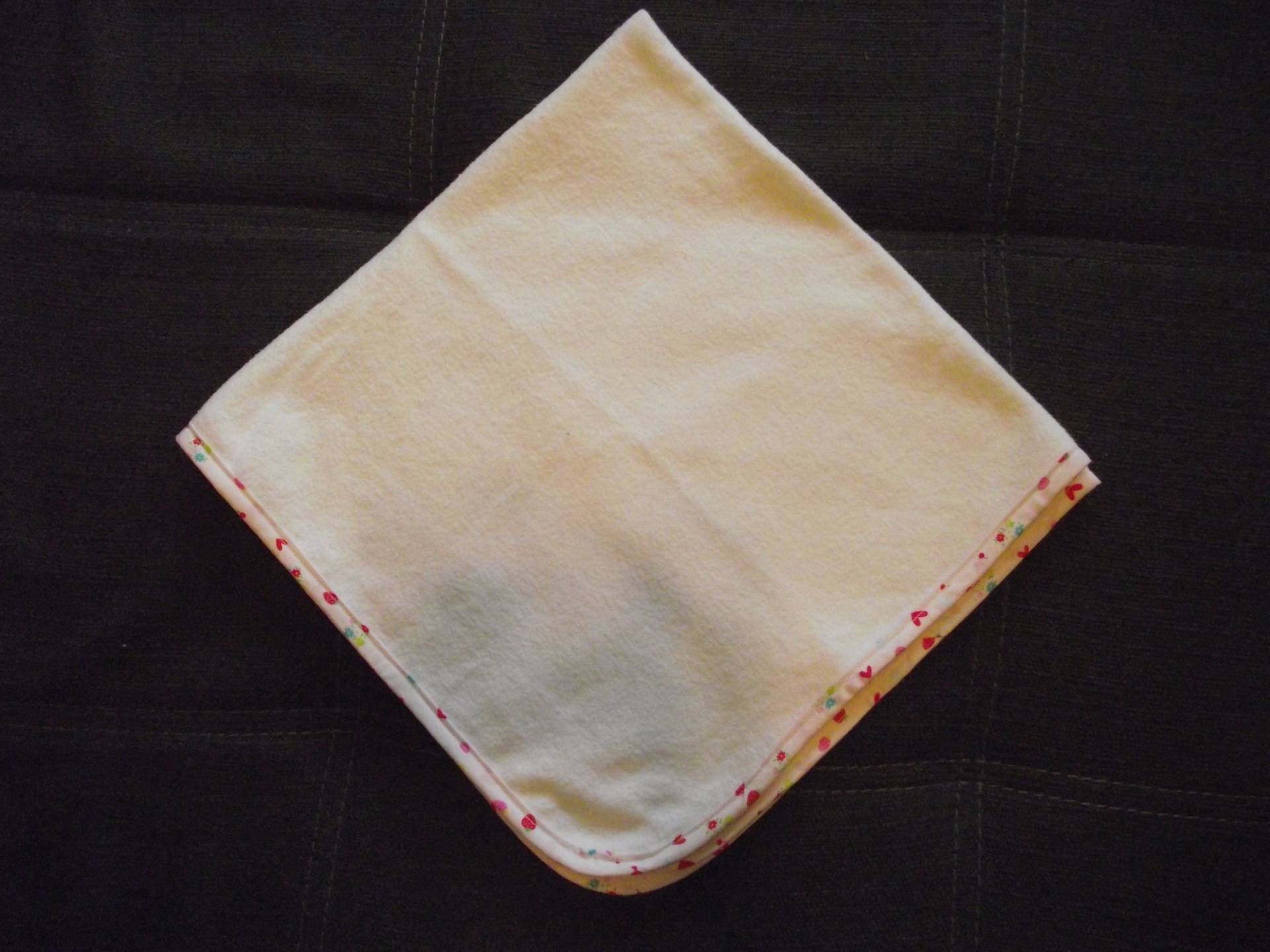 Spucktuch Ca. 70x70 cm Spucktuch Ca. 70x70 cm von Etsy - CarmensStoffideen