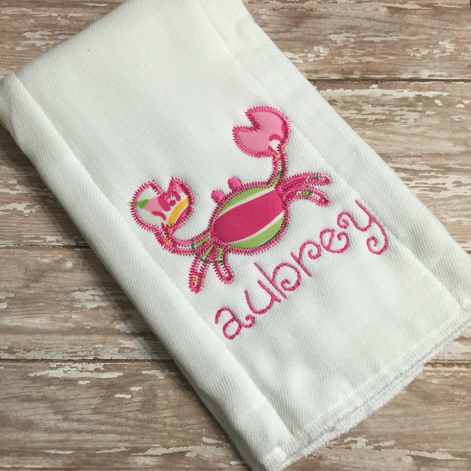 Krabbe Spucktuch/Krabben Baby Geschenk Set Shower Maryland von Etsy - CarolinaMonogramCo