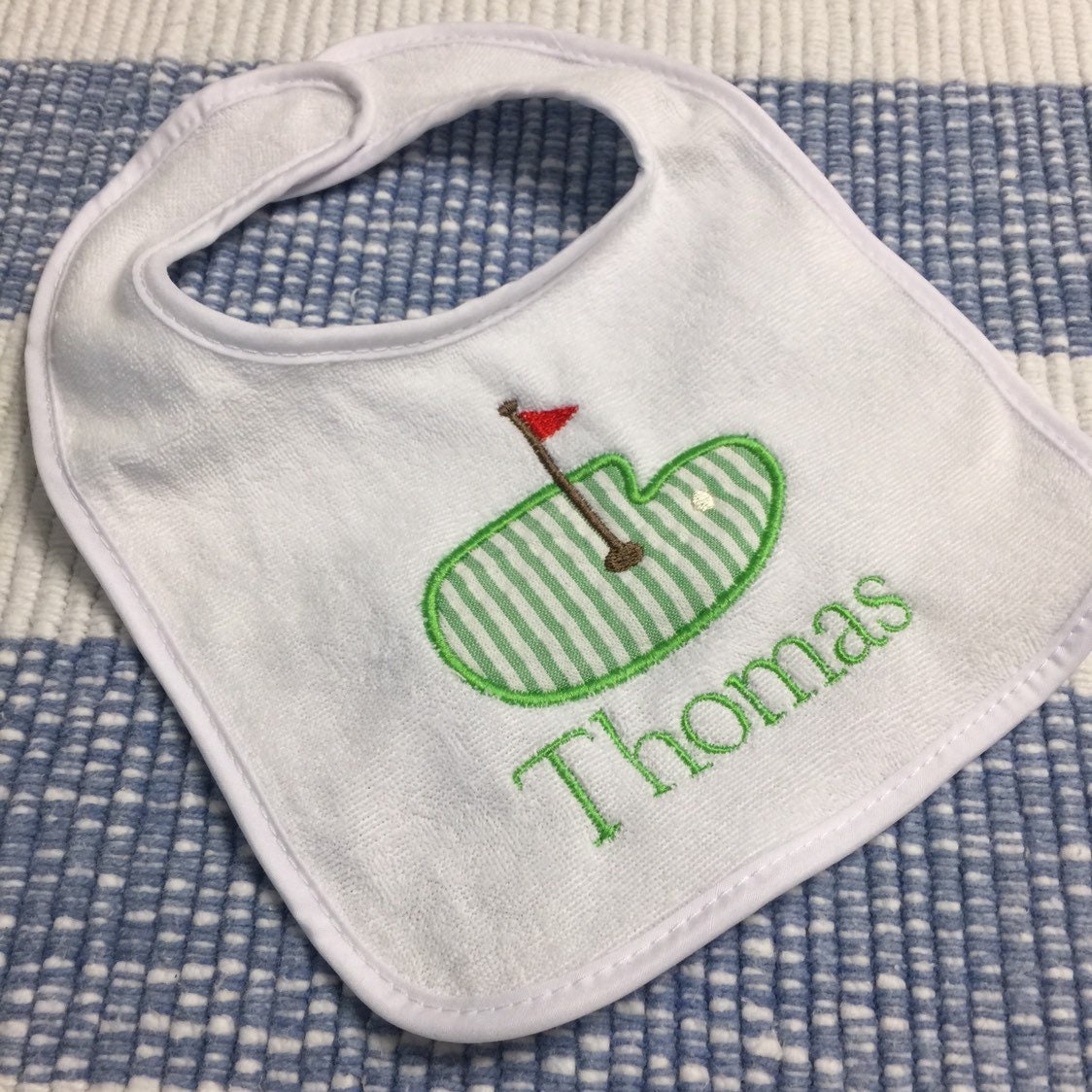 Monogrammiertes Golf-Baby-Lätzchen/Personalisiertes Golf-Geburtstags-Lätzchen Golf-Babypartygeschenk Golf-1.geburtstag-Lätzchen Monogrammiertes Golf-Baby-Lätzchen/Personalisiertes Golf-Geburtstags-Lätzchen Golf-Babypartygeschenk Golf-1.geburtstag-Lätzchen von Etsy - CarolinaMonogramCo