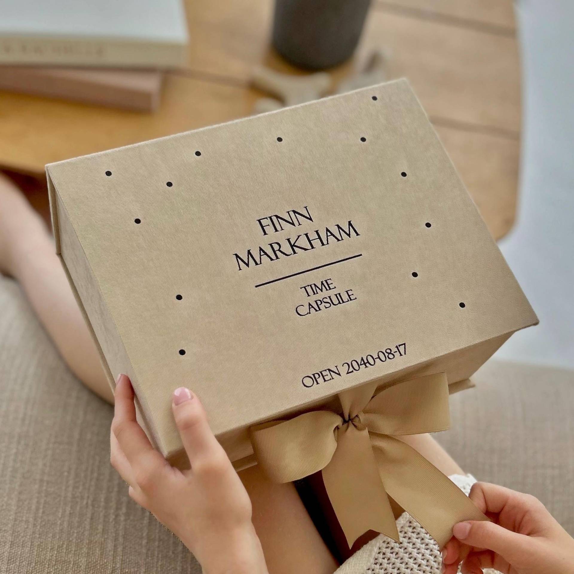 Personalisierte Handgemachte Baby-Erinnerungsbox Mit Goldenem Schriftzug - Cherish Baby Memories Forever I Geschenkbox Zur Taufe Personalisierte Handgemachte Baby-Erinnerungsbox Mit Goldenem Schriftzug - Cherish Baby Memories Forever I Geschenkbox Zur Taufe von Etsy - CatchThisMoment