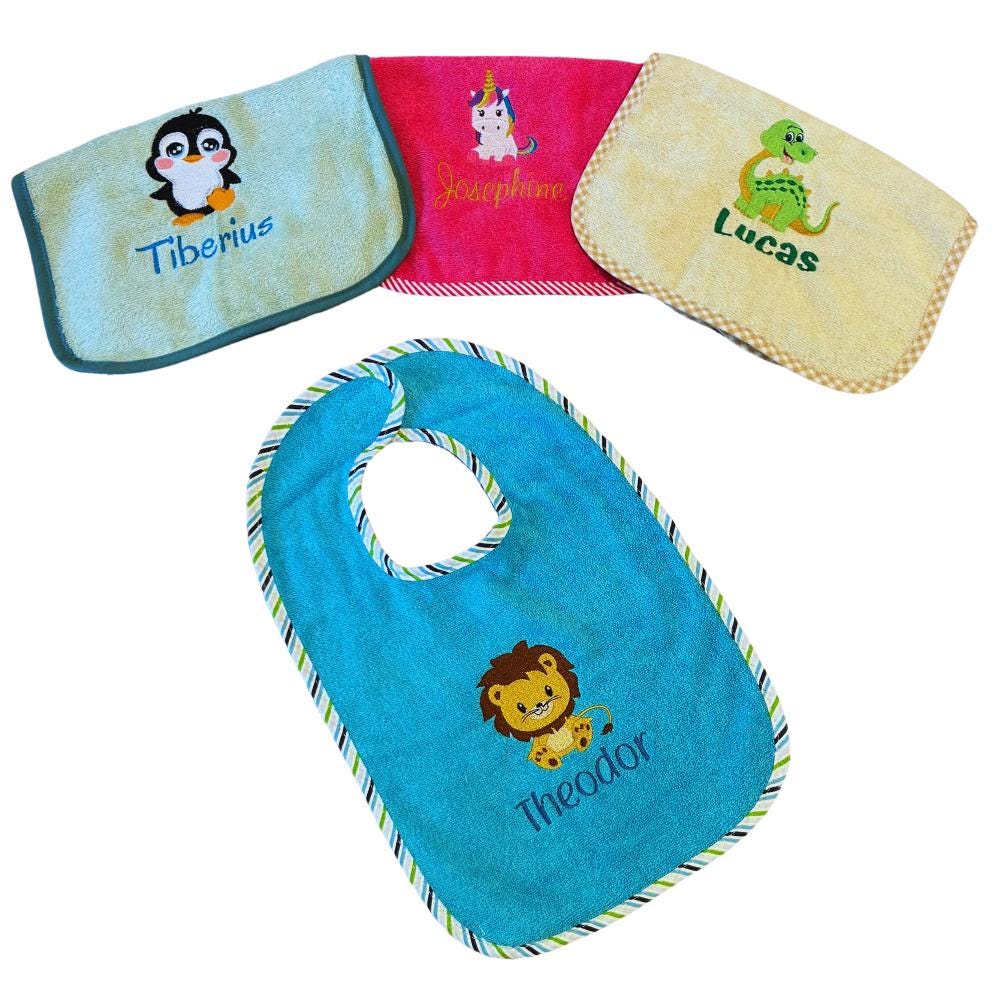 Personalisierte Baby Lätzchen Mit Namen | 30x45cm - Bestickt Motiv & Wunschtext Geschenk Zur Geburt Klettverschluss von Etsy - CatsDusShop