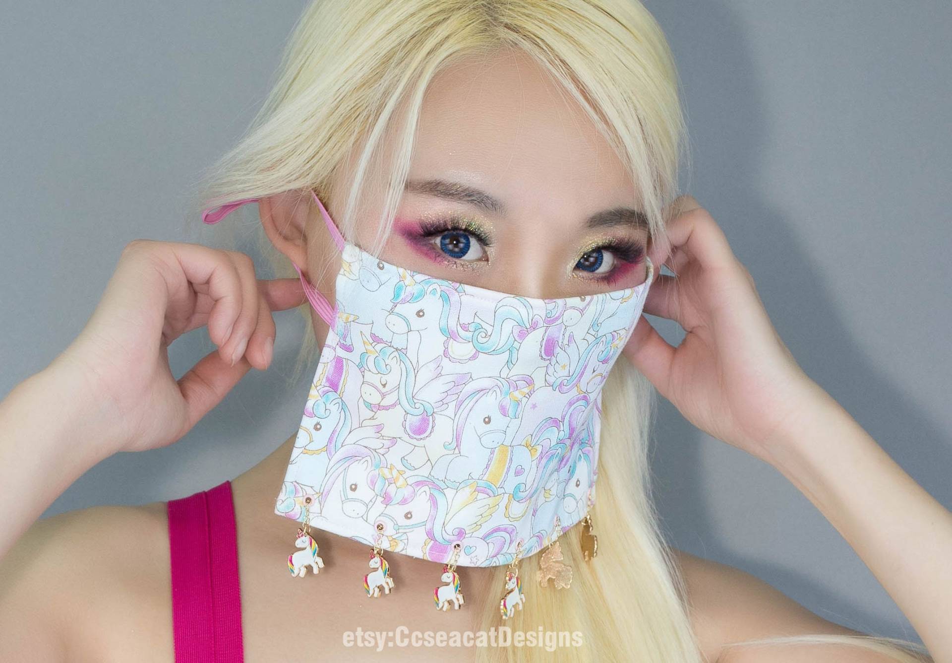Kawaii Niedliche Einhorn Maske Bedeckung Mit Baumelnden Einhörnern Aus Metall Kawaii Niedliche Einhorn Maske Bedeckung Mit Baumelnden Einhörnern Aus Metall von Etsy - CcseacatDesigns