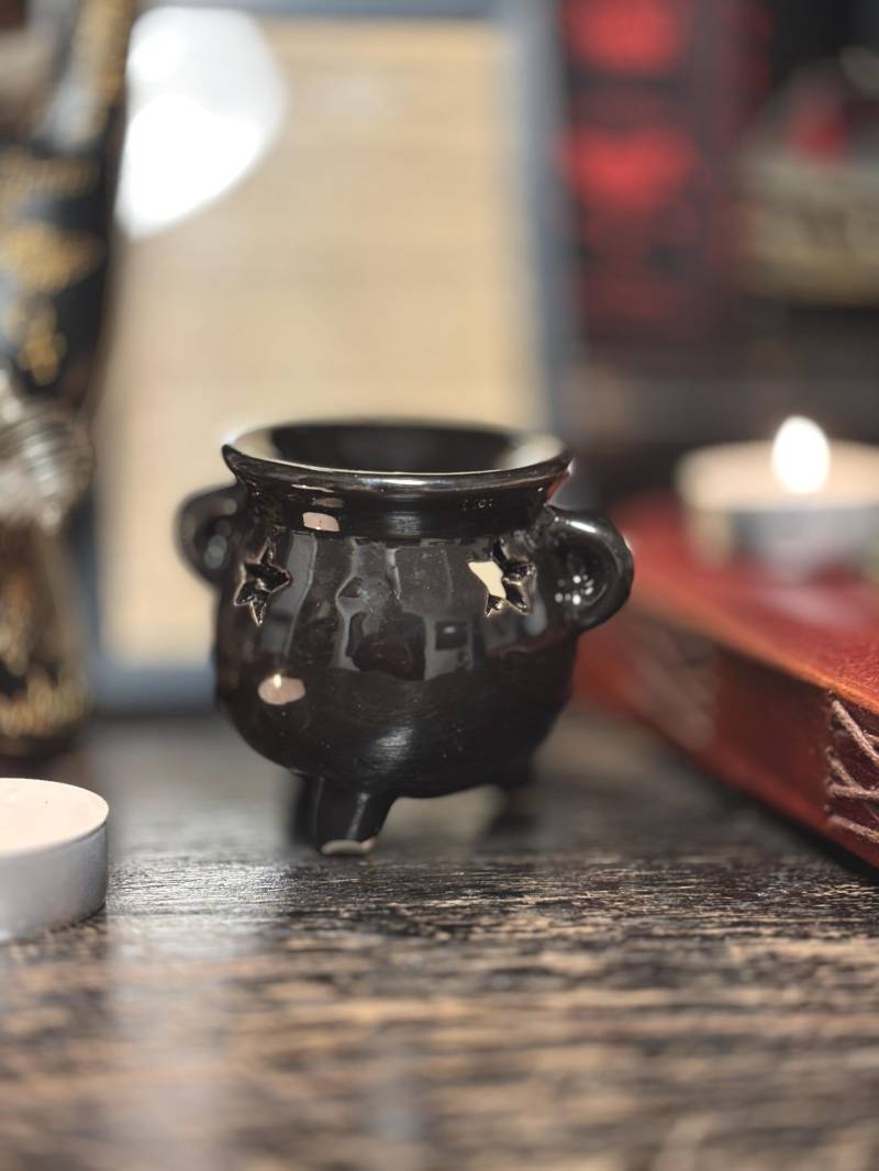Hexenkessel Duftlampe von Etsy - CeteriCandle