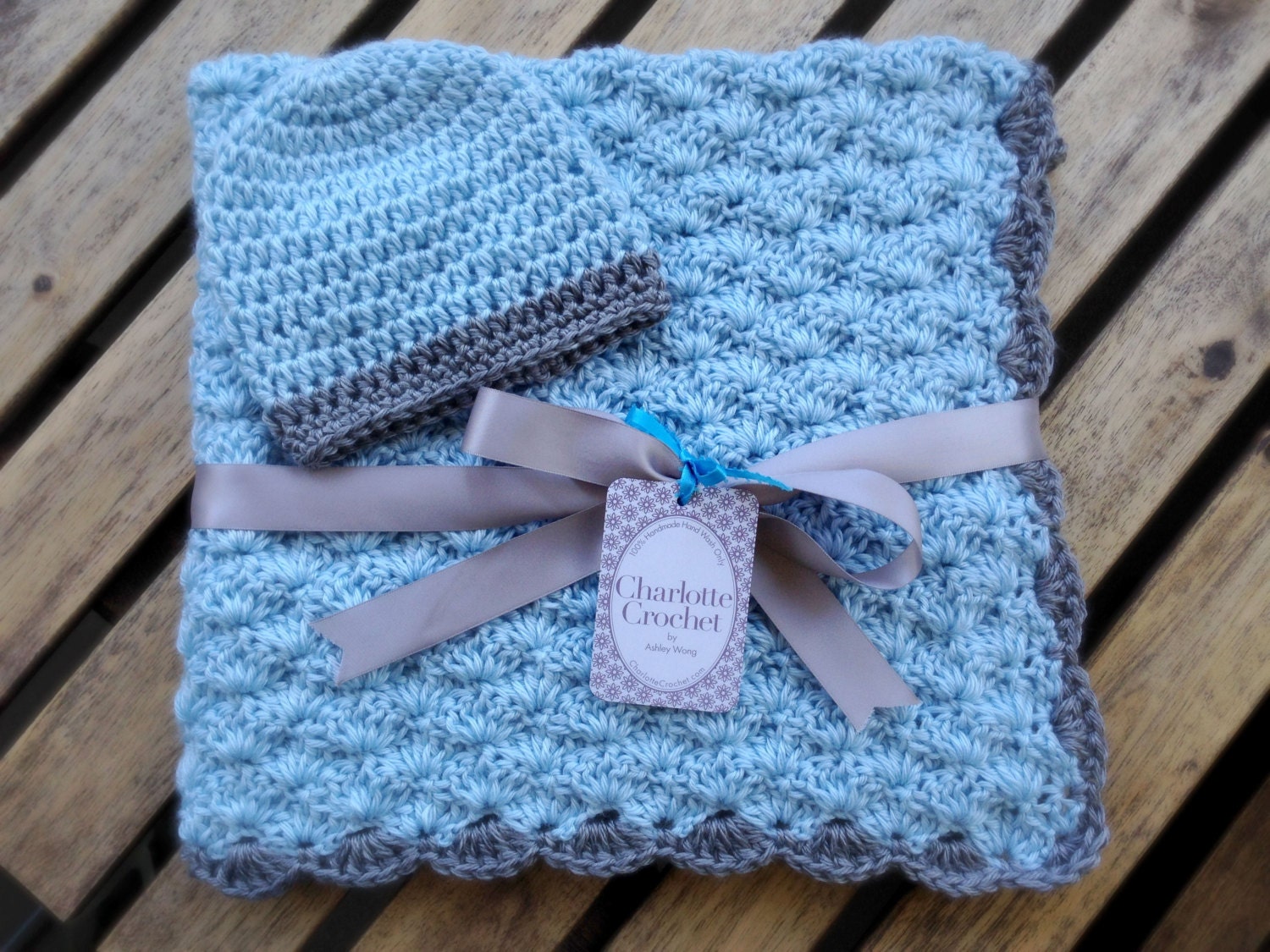 Gehäkelte Babydecke Mit Passender Mütze - Soft Blue von Etsy - CharlotteCrochet
