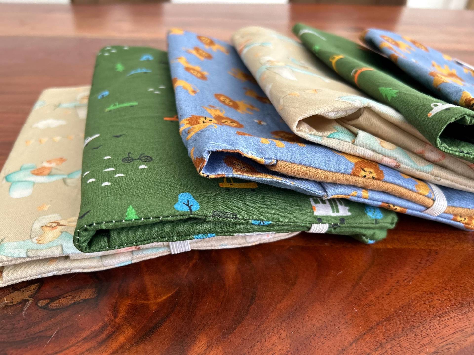 Handgemachte Windeltaschen - Praktisch & Stilvoll Handgemachte Windeltaschen - Praktisch & Stilvoll von Etsy - CharlysHerzensdinge