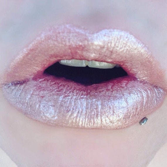 Frostig Rosa Lippen Glanz, Seele Lippe Trank, Lippenstift, Lipgloss, Flüssige Hochglanz, Glänzend, Langlebig, Glänzendes Lipgloss von Etsy - CheriGlowCreations