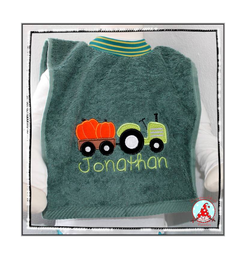 Handtuch Lätzchen Mit Name Und Motiv Bib Sabberlatz Xxl Latz Schlupflätzchen Großes Handtuchlätzchen von Etsy - CheyennenShop