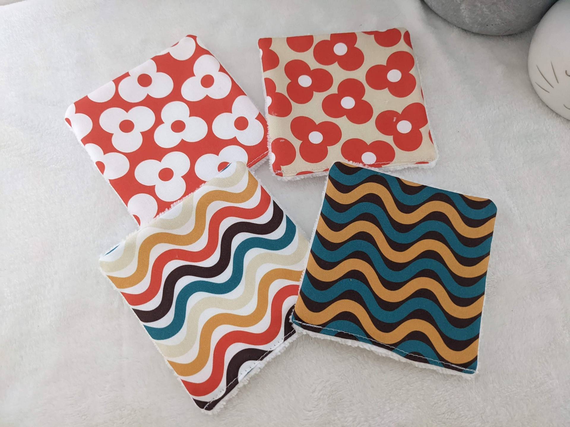 Waschbare Tücher Aus Bio-Baumwolle Mit Seventies-Motiv - 8Er-Set Gesichts-Make-Up-Entferner Zero Waste Wiederverwendbar Handgefertigt in Frankreich Waschbare Tücher Aus Bio-Baumwolle Mit Seventies-Motiv - 8Er-Set Gesichts-Make-Up-Entferner Zero Waste Wiederverwendbar Handgefertigt in Frankreich von Etsy - ChezMelleAnge