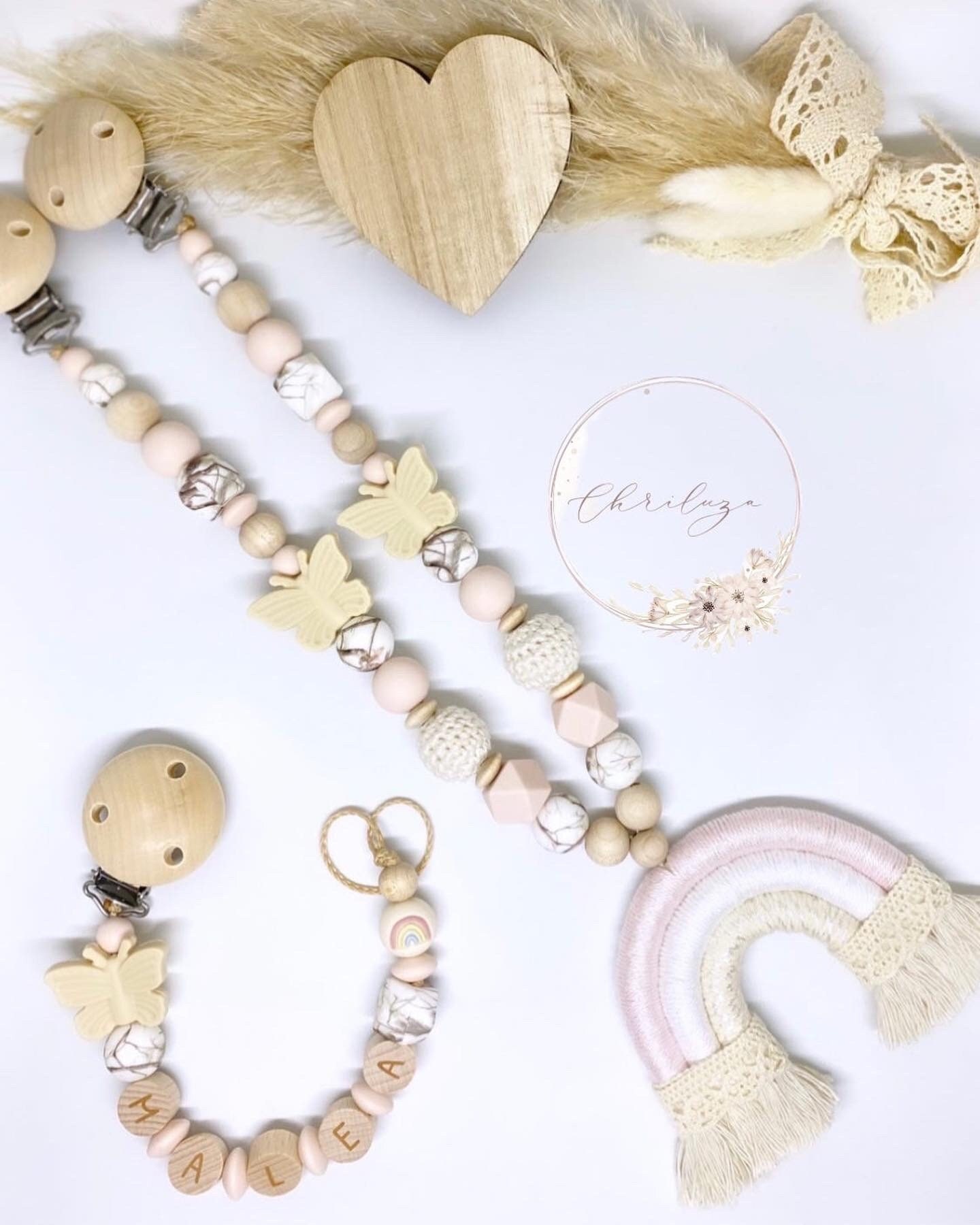 Schnullerkette Mit Namen Kinderwagenkette Set Personalisiert Mädchen Makramee Regenbogen Schmetterling Rosa Schnullerkette Mit Namen Kinderwagenkette Set Personalisiert Mädchen Makramee Regenbogen Schmetterling Rosa von Etsy - ChriluzaShop