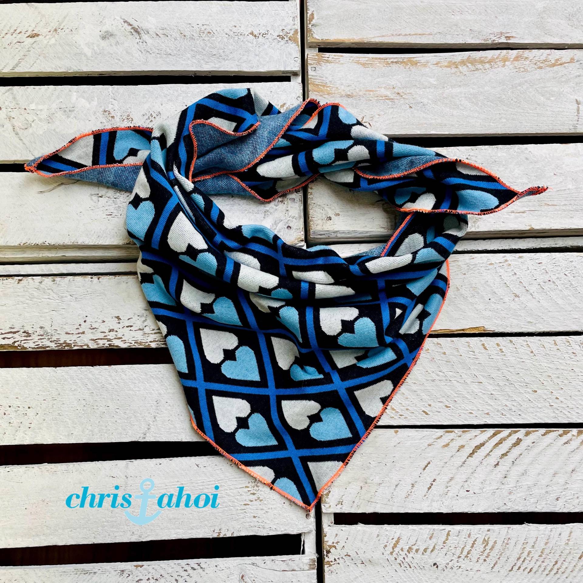 Halstuch Aus Sweat Jacquard Herzen Blau Halstuch Aus Sweat Jacquard Herzen Blau von Etsy - ChrisAhoiShop