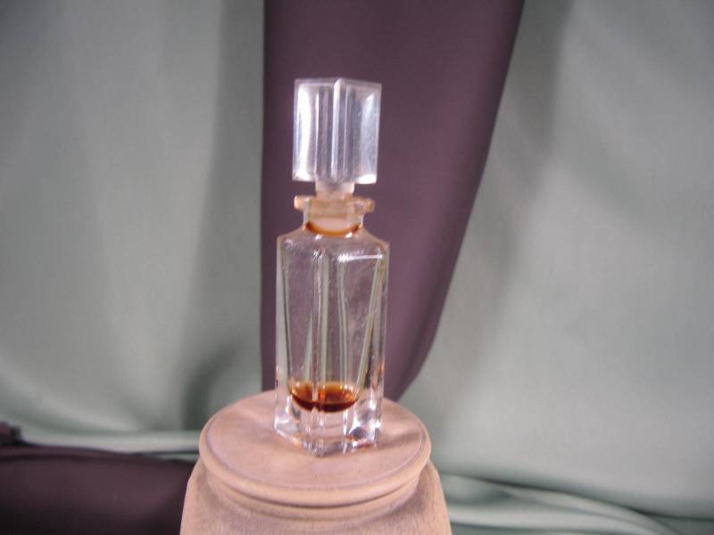 Miniatur-Perfume Bottle, Rot Außergewöhnliche Giorgio Beverly Hills Antik Wie Empy Parfüm Flasche Von Roten Parfüm, Kleine Miniatur-Perfume Bottle, Rot Außergewöhnliche Giorgio Beverly Hills Antik Wie Empy Parfüm Flasche Von Roten Parfüm, Kleine von Etsy - ChristophCreations