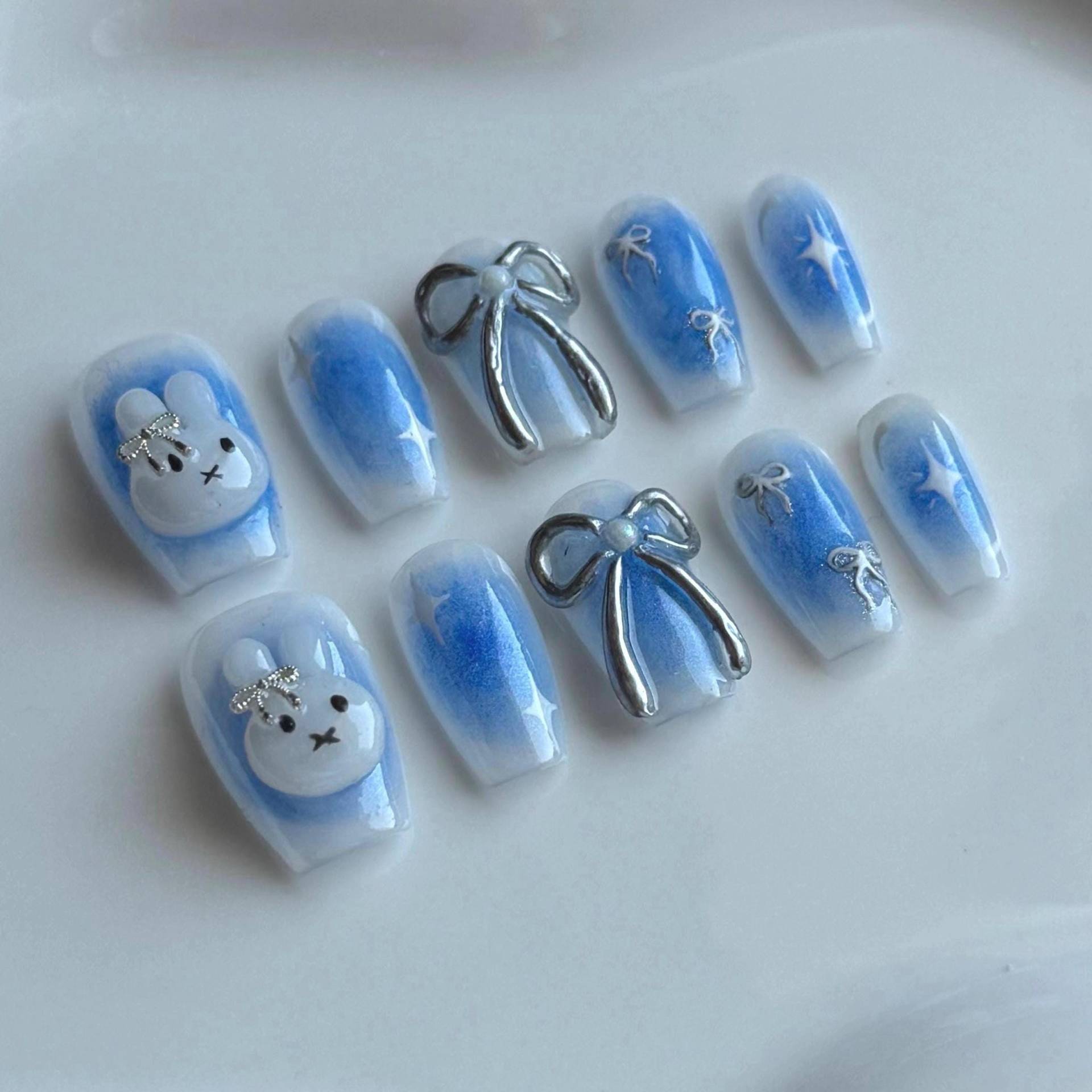 Bluey Bunny Drücken Sie Auf Die Nägel | 10 Maßgeschneidert von Etsy - ChubbyFishStudio