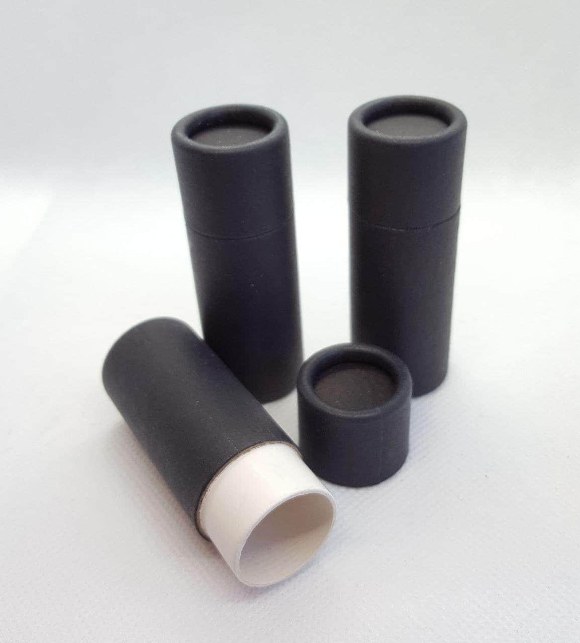 60 Stück Schwarzes Papier Lippenbalsam Schlauch | 15G 60 Stück Schwarzes Papier Lippenbalsam Schlauch | 15G von Etsy - Cinealta
