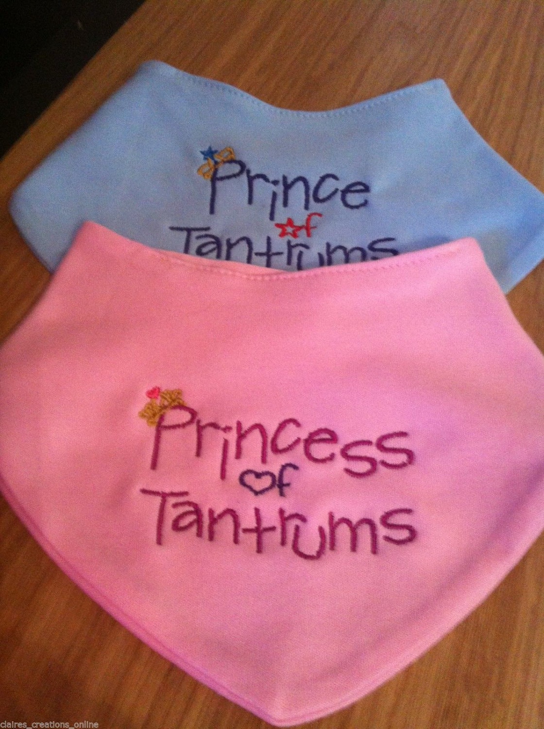 Prince/Princess Of Tantrums Baby/Kleinkind Bandana Lätzchen/Geschenk 100% Baumwolle Erhältlich in 9 Farben von Etsy - ClaireCreationOnline