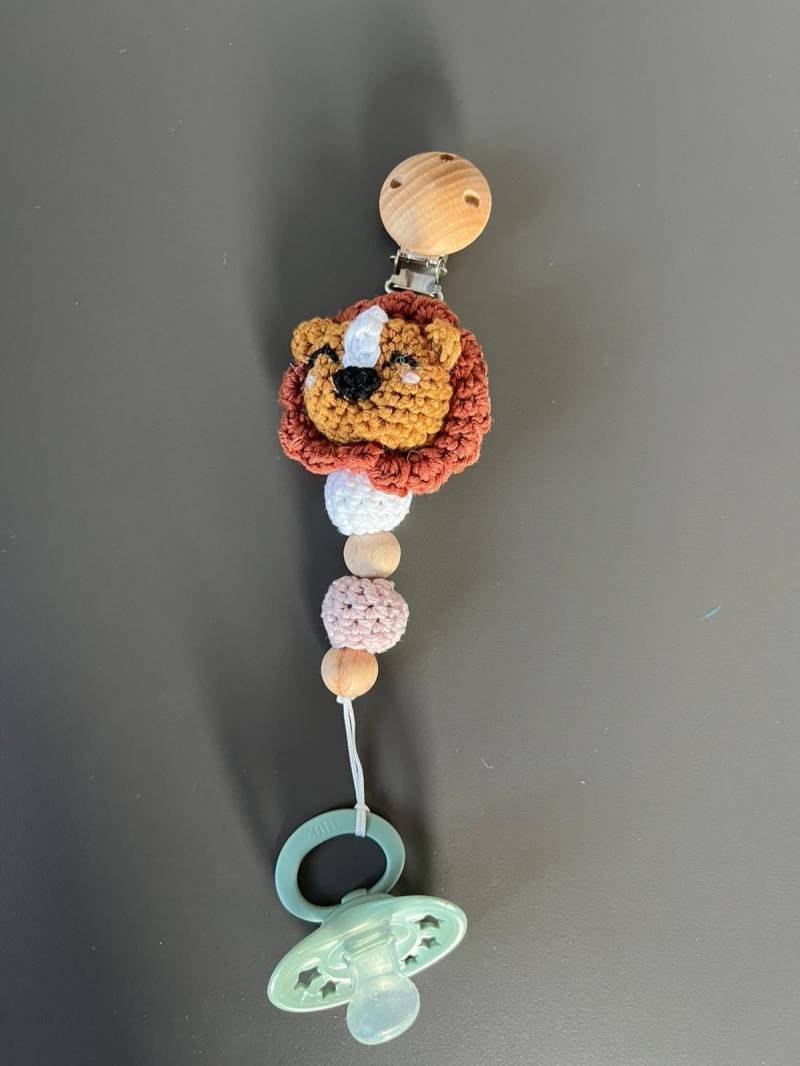 Handgehäkelte Schnullerkette - Perfektes Geschenk Zur Geburt von Etsy - ClaudiaDesignLab