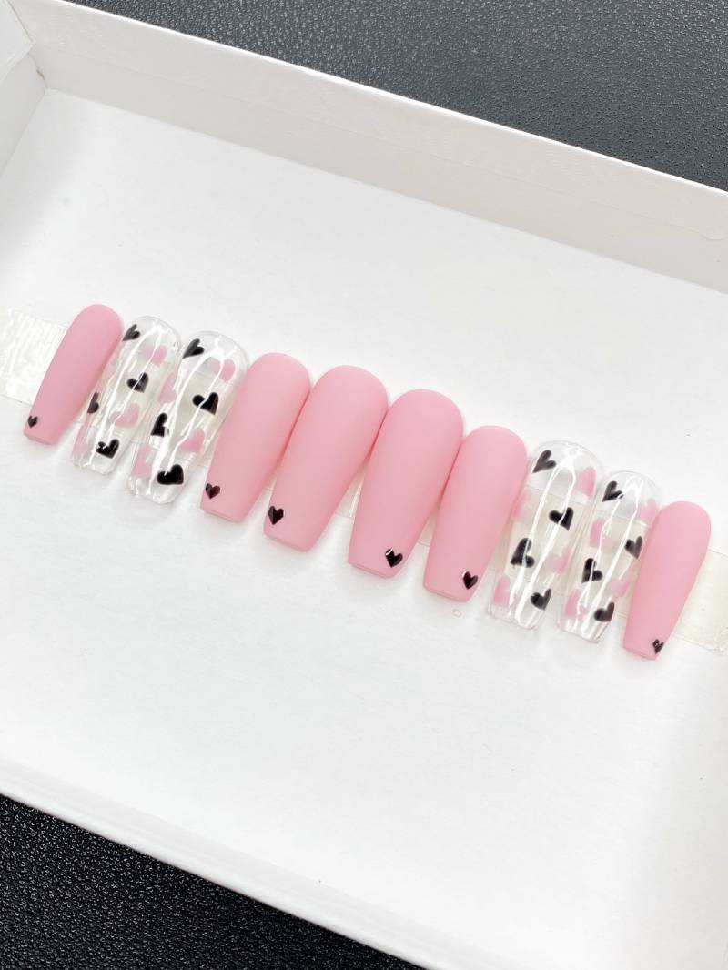 Neu Ballerina Press On Nails Schwarze Und Rosa Herzen Matte Doll Pink von Etsy - ClawsbyCitty