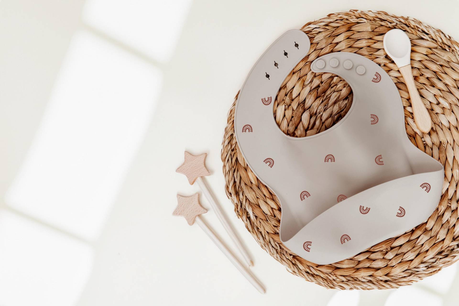 Silikon Lätzchen Mit Auffangtasche Baby Und Kleinkind Onesize Ideal Als Geschenk Zur Geburt, Beikost Start, Taufe, Geburtstag Silikon Lätzchen Mit Auffangtasche Baby Und Kleinkind Onesize Ideal Als Geschenk Zur Geburt, Beikost Start, Taufe, Geburtstag von Etsy - CleoNoah