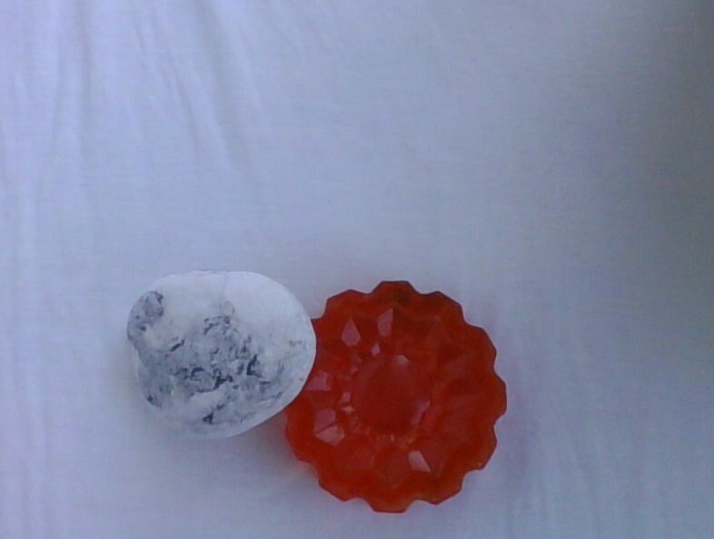 Roter Crimpen Roter Crimpen von Etsy - CloudyCoSoaps