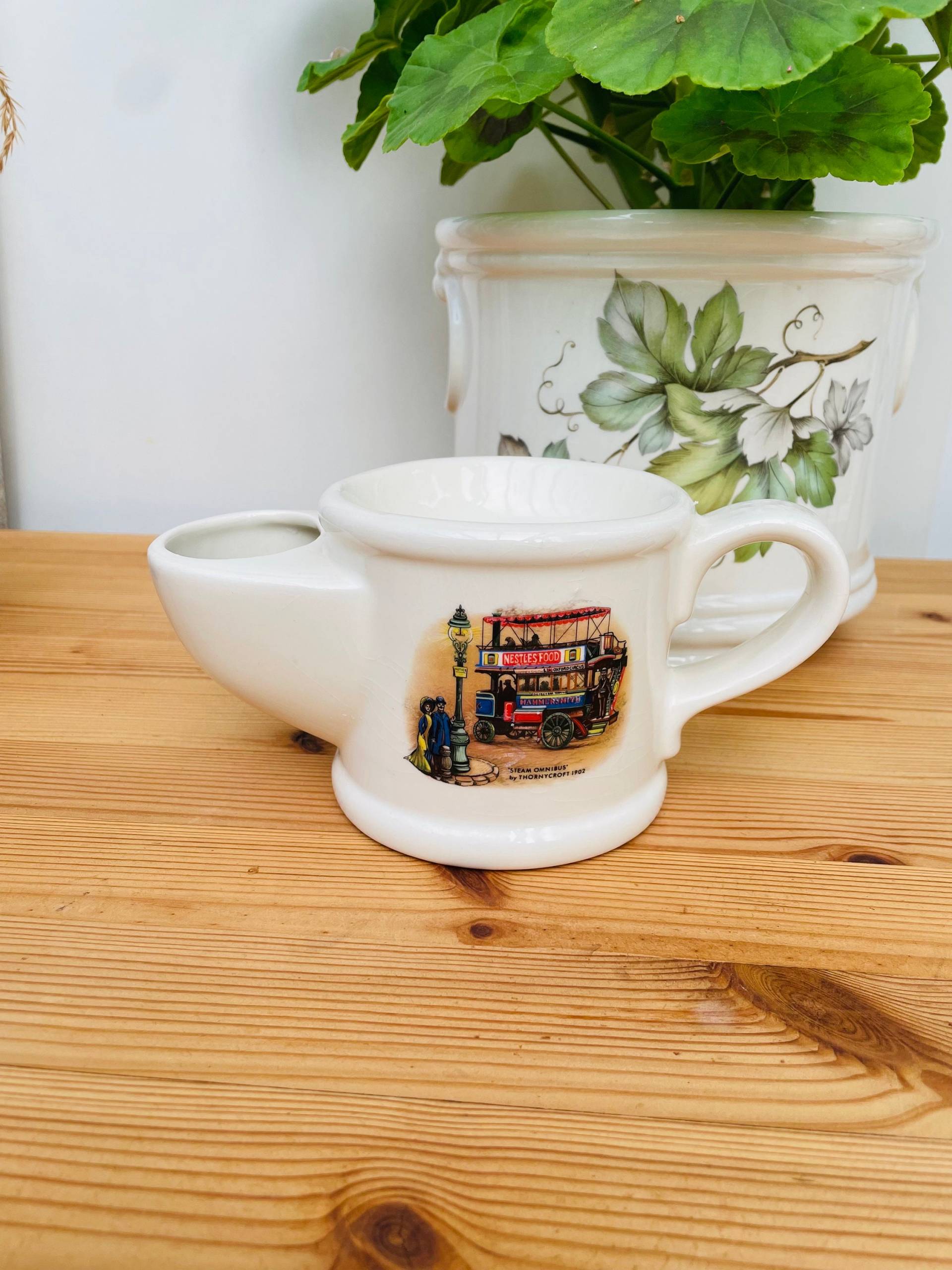 Vintage Wade Herren Traditioneller Rasierbecher Oder Scuttle Mit Einem Dampf-Omnibus, Der Nestles Food Von Thornycroft 1902 Annonciert von Etsy - CloudyLemons