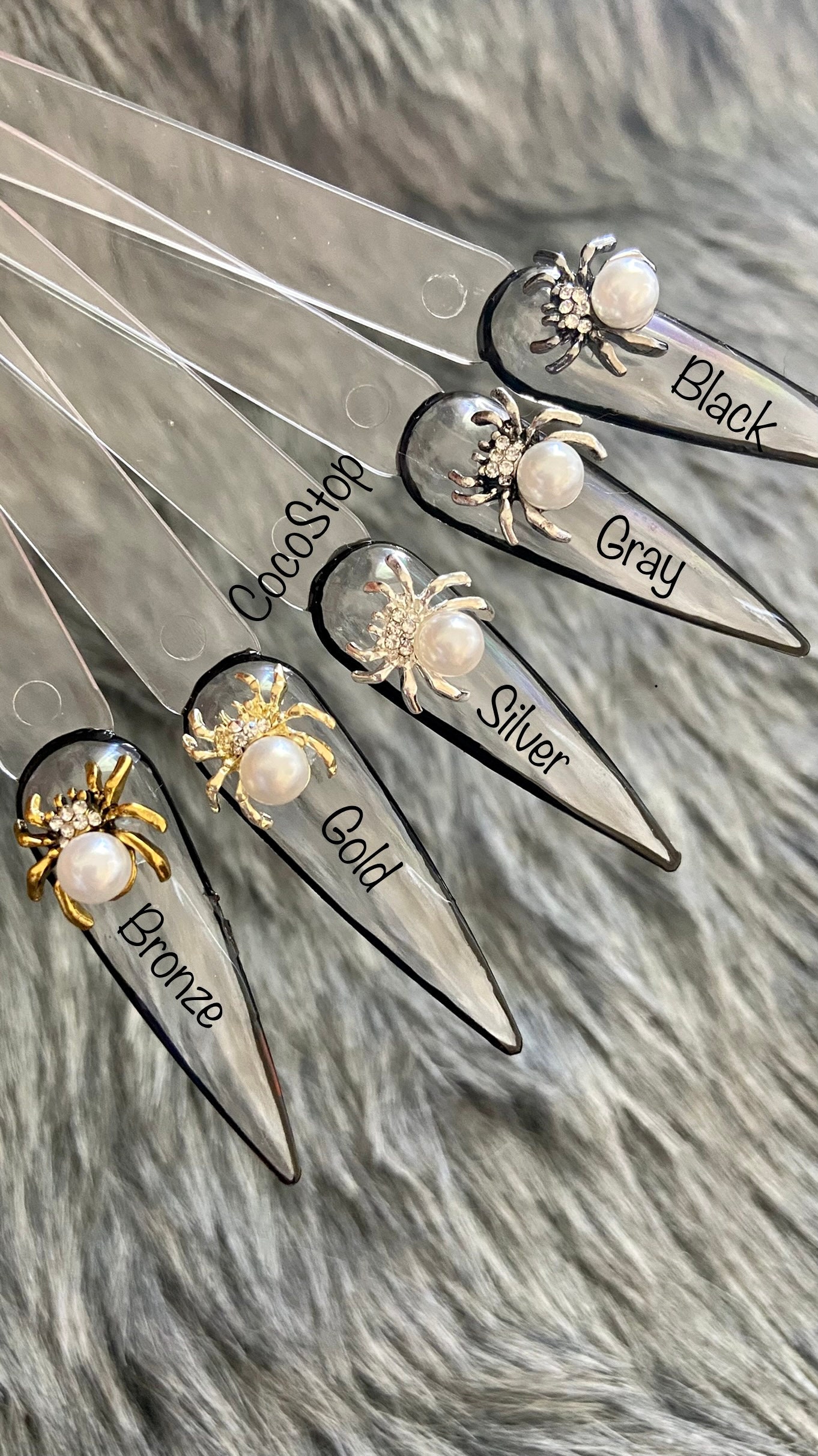 Halloween 5 Farben Spinne 3D Nagel Charms von Etsy - CocoStop