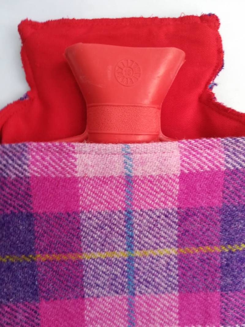 Harris Tweed Wärmflaschenwärmer von Etsy - CollaredbyMark
