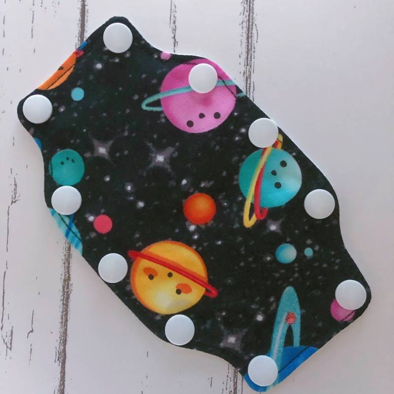 Speiseröhren-Portabdeckung "Planeten" von Etsy - Comforttubies