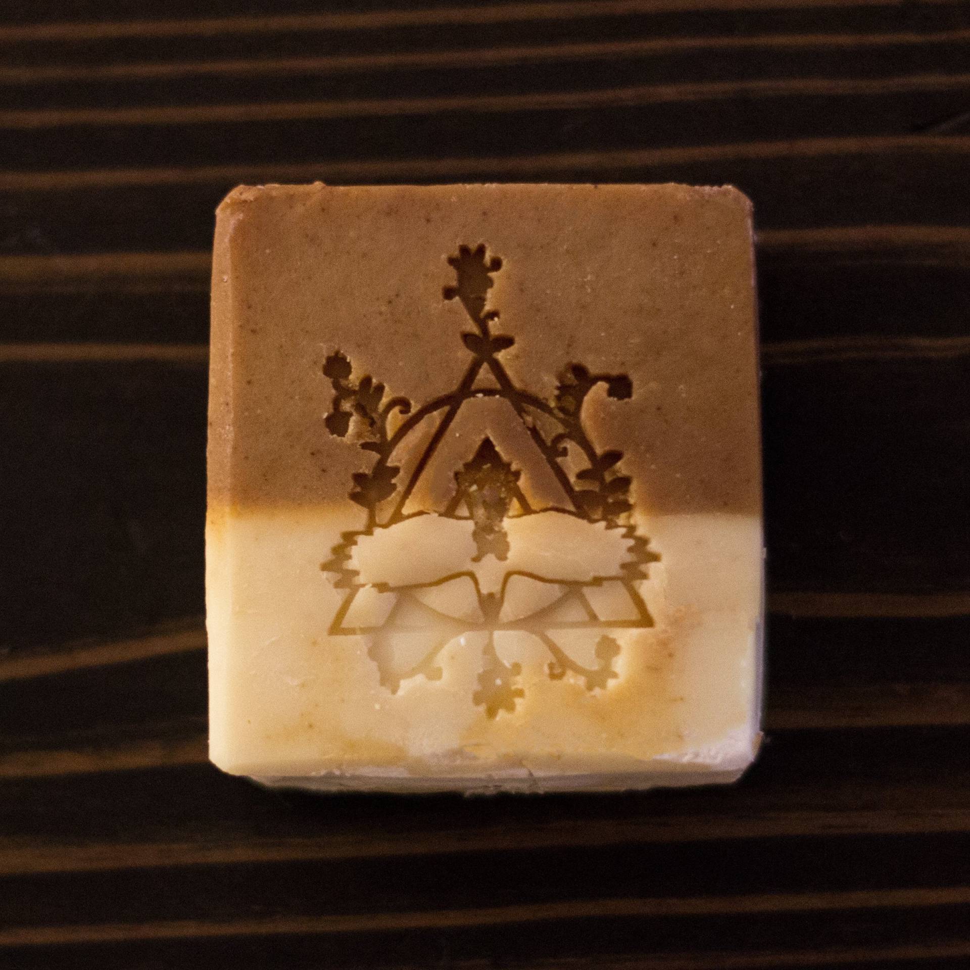 Honey Turmeric Seife | Ungkleinerte von Etsy - CopperCrowApothecary