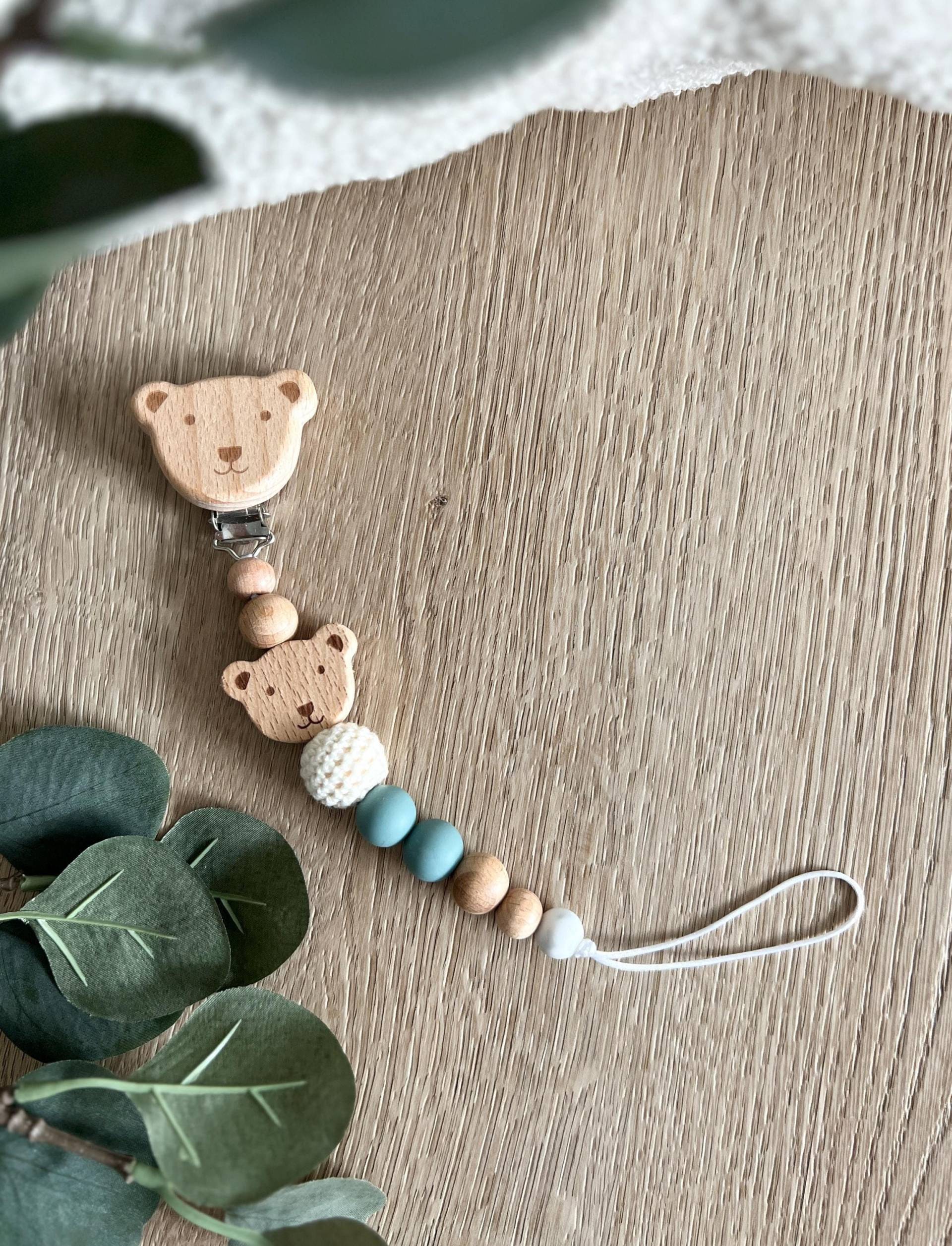 Schnullerkette Baby, Holzperlen Mit Holz Bär, Grau/Beige Häkelperlen, Geschenk Zur Geburt, Tier Anhänger Schnullerkette Baby, Holzperlen Mit Holz Bär, Grau/Beige Häkelperlen, Geschenk Zur Geburt, Tier Anhänger von Etsy - CosyHavenDE