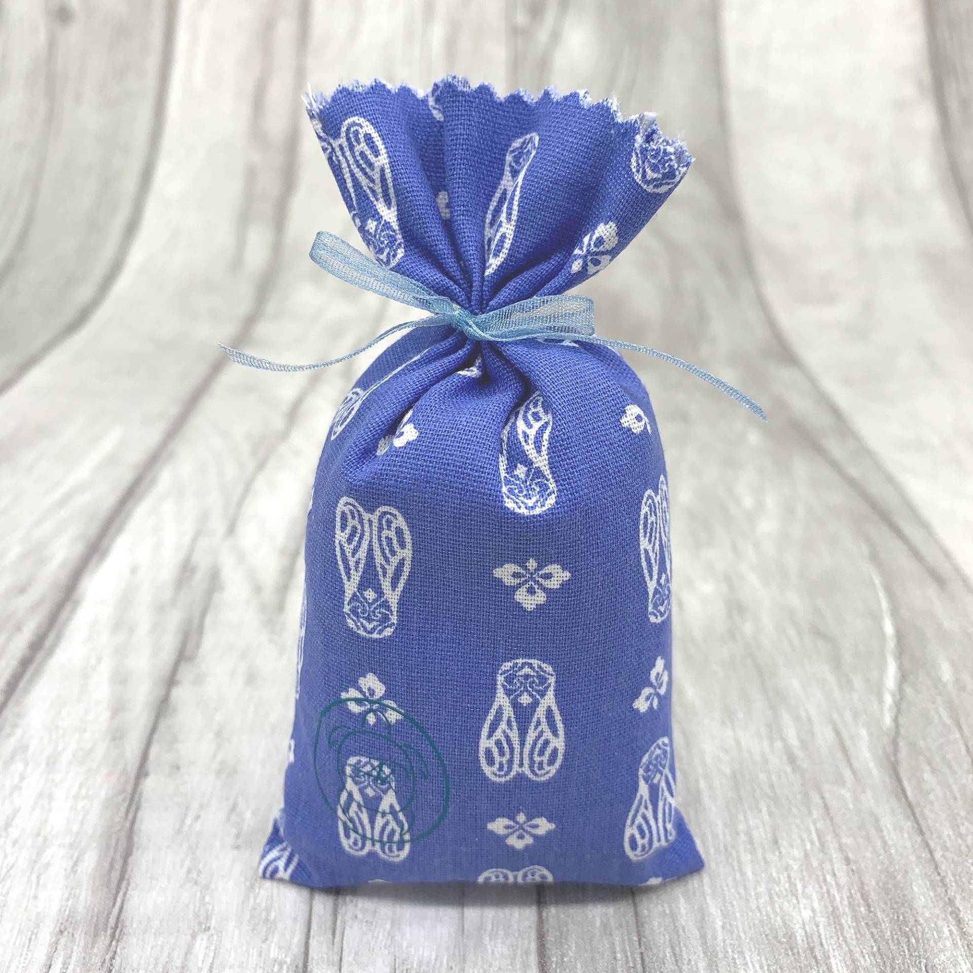 Lavendelsäckchen, Getrocknete Lavendelblüten, Duftsäckchen Mit Zirkadenmuster, Kleines Gastgeschenk, Produkt Der Provence, Bunt in 3 Farben Lavendelsäckchen, Getrocknete Lavendelblüten, Duftsäckchen Mit Zirkadenmuster, Kleines Gastgeschenk, Produkt Der Provence, Bunt in 3 Farben von Etsy - CoucouChouchouShop