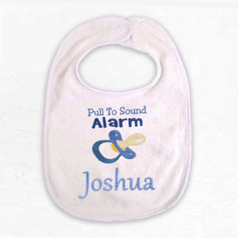 "Personalisierte Baby Lätzchen "Pull To Sound Alarm" Frottee Lätzchen." von Etsy - CountryTouchStore