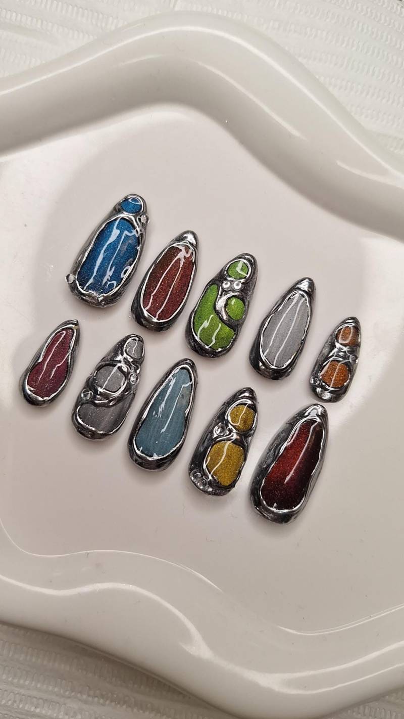 Handgemachte Chrome Juwel Nails, Press On Nägel Mit Cat Eye Regenbogen Optik von Etsy - CozyGlossAndMore