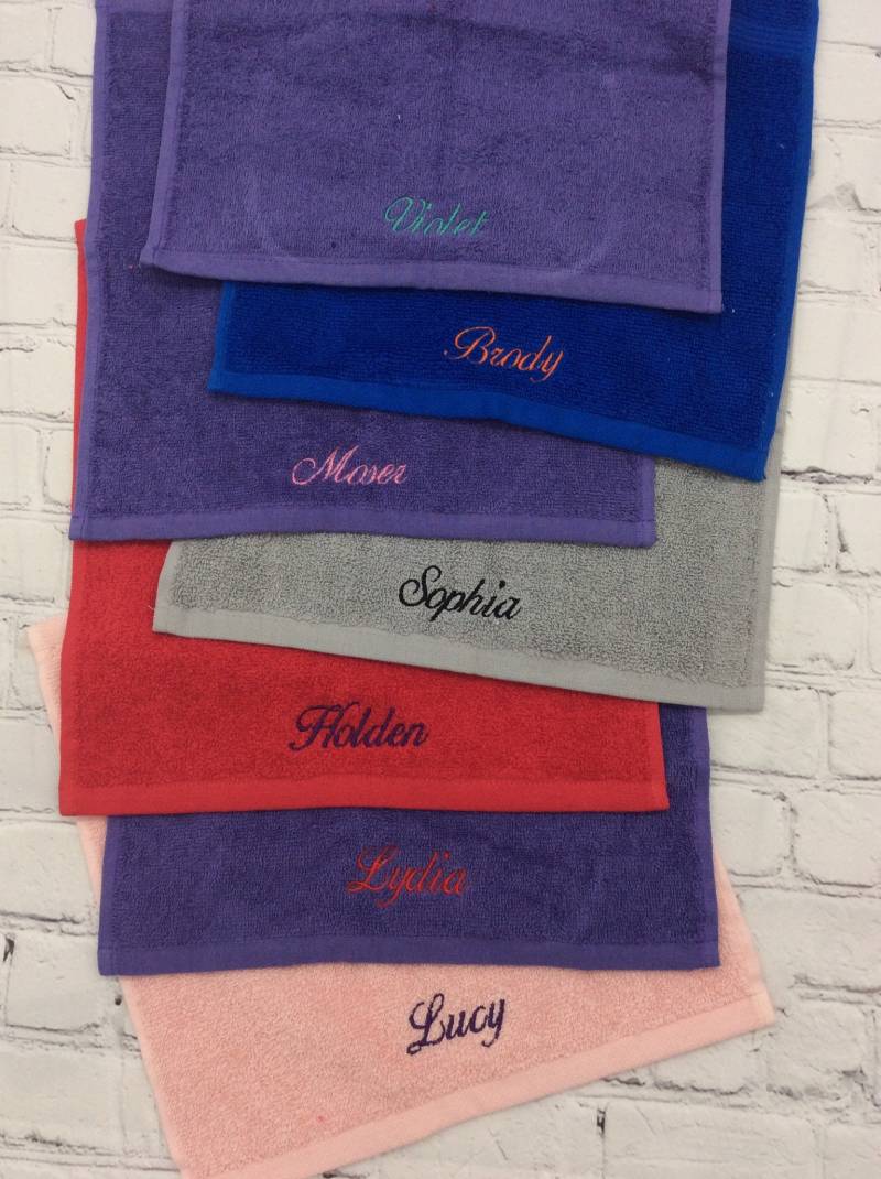 Personalisierte Waschlappen Teen Geschenk, Gesichtstuch Baumwolltuch Baumwolle Make-Up Entfernung Tuch Geschenk Für Sie Slumber Party Favor von Etsy - Crafting4Caleb