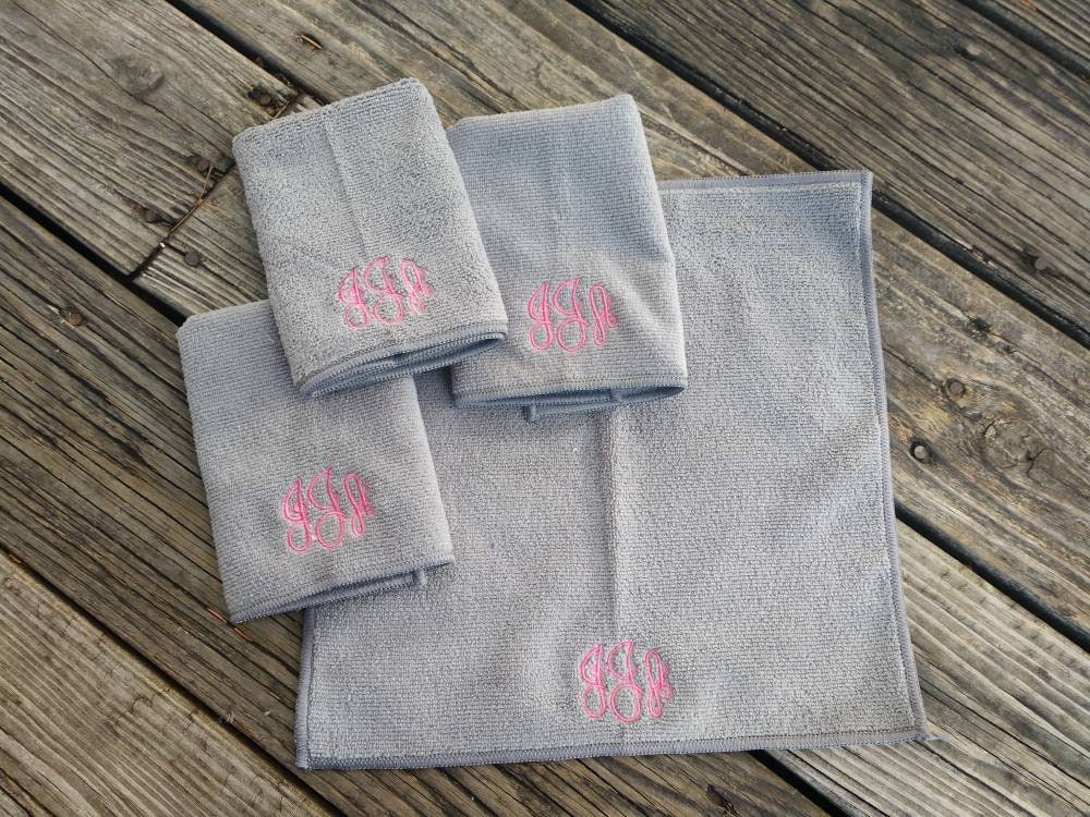 Waschlappen Mit Monogramm Brautjungfern Geschenk, Teen Geschenk Mikrofaser Make-Up-Entfernungstuch Für Sie Ihn Schlummern Mitbringsel Waschlappen Mit Monogramm Brautjungfern Geschenk, Teen Geschenk Mikrofaser Make-Up-Entfernungstuch Für Sie Ihn Schlummern Mitbringsel von Etsy - Crafting4Caleb