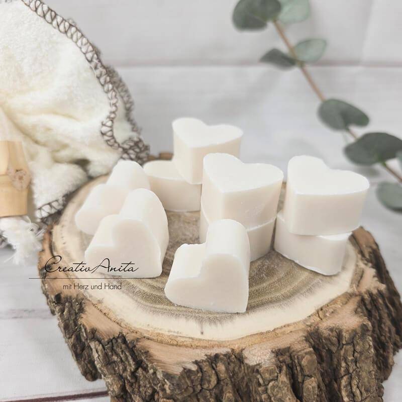 10 Stück - Herzen Mini Seifenherzen -Weiss- Kundenpräsente Gastgeschenke Schafmilchseife von Etsy - CreativAnita