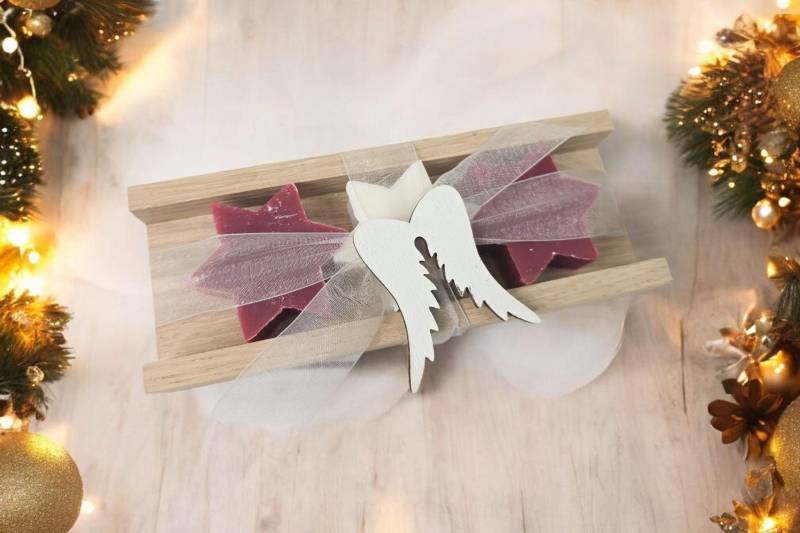 Geschenk Schafmilchseifen in Holzverpackung Mit Seifensterne -Bordeaux-Weiß Geschenk Schafmilchseifen in Holzverpackung Mit Seifensterne -Bordeaux-Weiß von Etsy - CreativAnita