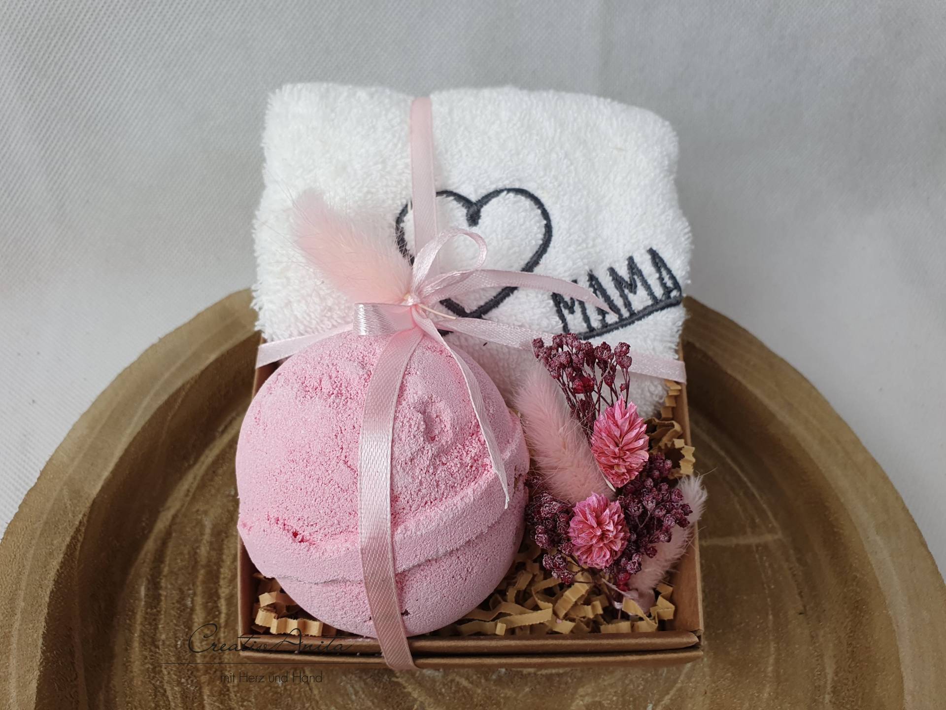 Geschenkset Mama Mit Hochwertiger Badekugel Rose, Wohlfühlpaket Trockenblumen Dekoriert Geschenkset Mama Mit Hochwertiger Badekugel Rose, Wohlfühlpaket Trockenblumen Dekoriert von Etsy - CreativAnita