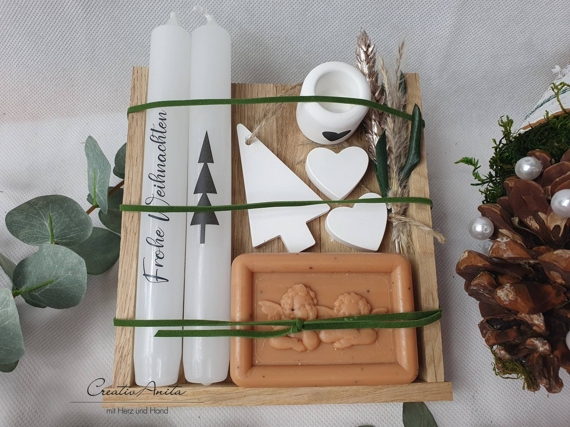 Seifengeschenk Mit Kerzen Und Kerzenhalter, Tannenbaum - Trockenblumen Dekoriert von Etsy - CreativAnita