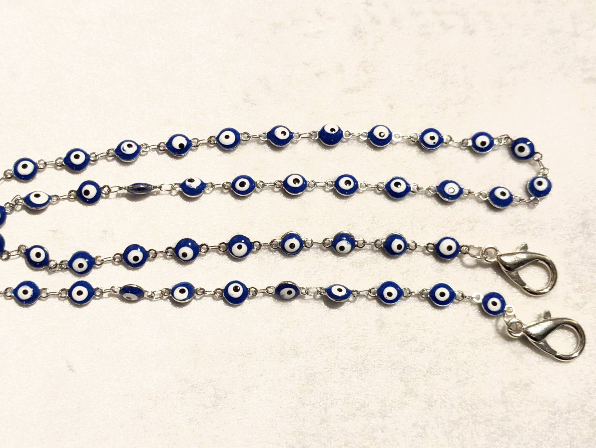 Evil Eye Metall Maske Kette Gesichtsmaske Schlüsselband Schmuck Blau Nazar Amulett Schutz Talisman Frauen Geschenk Große Verschlüsse Leicht 24 Zoll Evil Eye Metall Maske Kette Gesichtsmaske Schlüsselband Schmuck Blau Nazar Amulett Schutz Talisman Frauen Geschenk Große Verschlüsse Leicht 24 Zoll von Etsy - CreativeDesignsByVMS